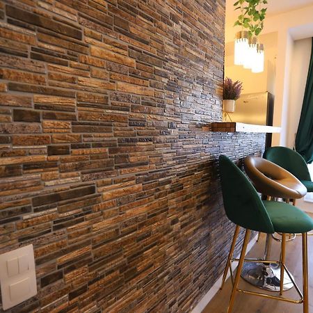 Apartament Beauty Smarald By Cosmopolis Stefanestii de Jos ภายนอก รูปภาพ